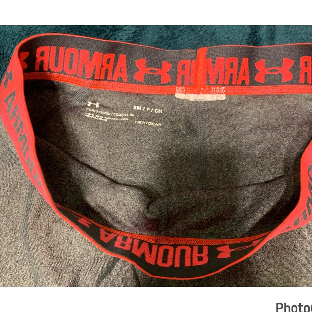 Under Armor - Picture 5 of 6